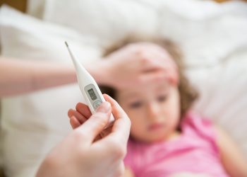 Los síntomas de la nueva hepatitis infantil de origen desconocido y cuánto tardan en aparecer