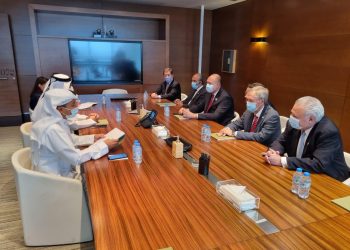 De gira, Schiaretti dialogó con una  empresa árabe