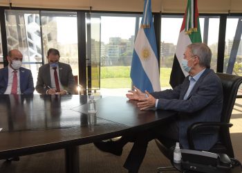 El acuerdo de financiamiento por el acueducto Córdoba-Santa Fe se firmará en Kuwait