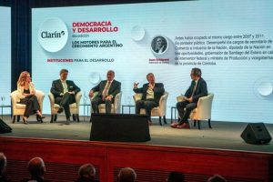 Schiaretti impulsa consensos "superadores de la grieta"