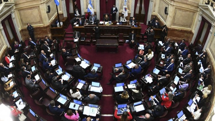 El oficialismo logró aprobar la creación de un Fondo para pagarle al FMI con dólares fugados