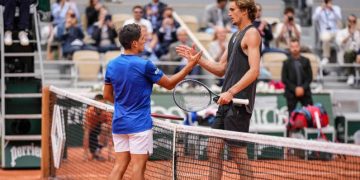 Báez cayó en cinco sets ante Alexander Zverev