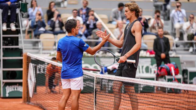 Sebastian BAEZ of Argentina and Alexander ZVEREV of Germany during the day four of Roland Garros on May 25, 2022 in Paris, France. (Photo by Pierre Costabadie/Icon Sport via Getty Images)