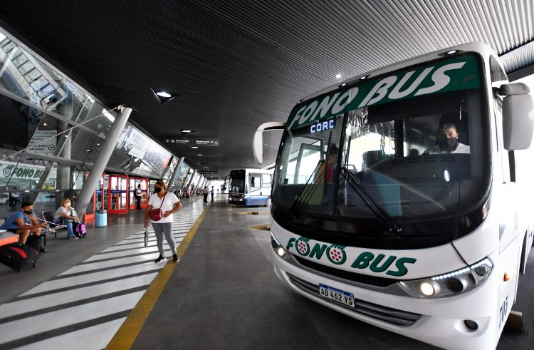 Los Interurbanos piden un reajuste de la tarifa superior al 56%