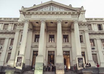 Confirman la suspensión de tres agentes municipales de un hogar que agredieron y se negaron a recibir a un paciente