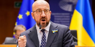 La UE suspende la compra de petróleo