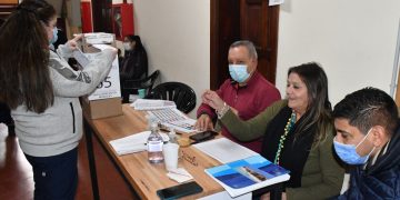 Con una amplia participación estudiantil, dieron inicio los comicios en la Casa de Trejo