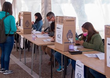 La comunidad estudiantil inicia la votación directa en la UNC