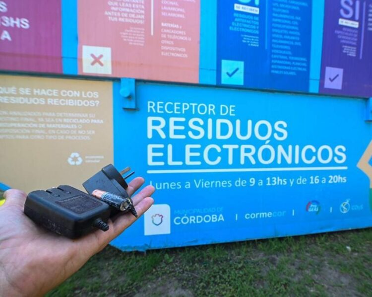 Ya son más de 1.500 kilos de residuos electrónicos recolectados por los vecinos de Córdoba
