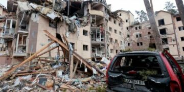 Kiev admite que el 30 % de la infraestructura ucraniana ya fue destruida por tropas rusas