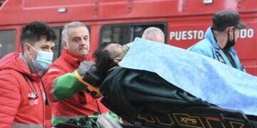 El trágico incendio en Recoleta dejó cinco muertes y al menos 35 personas con heridas graves