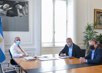 Firman un convenio que busca reforzar la revinculación escolar