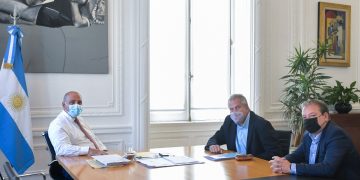 Firman un convenio que busca reforzar la revinculación escolar