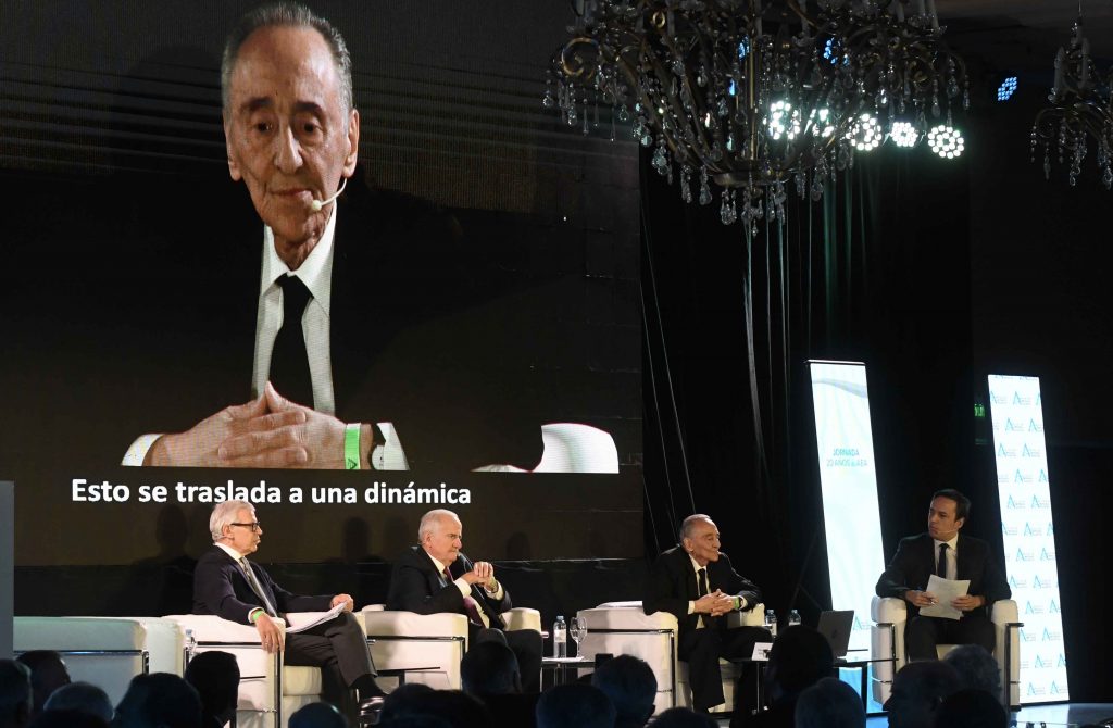 Los empresarios más poderosos del país rechazaron el proyecto que grava la renta inesperada