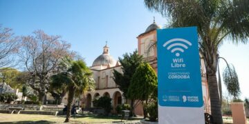 La Provincia rubrica los primeros contratos para lanzarse como proveedora mayorista de Internet