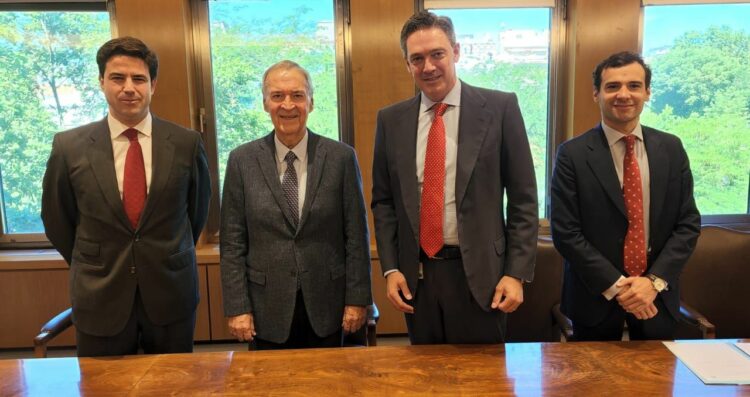 Schiaretti firmó un acuerdo para obras de infraestructura financiadas por el Deutsche Bank