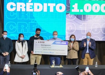 Schiaretti entregó el crédito 1000 de Córdoba Emprendedora