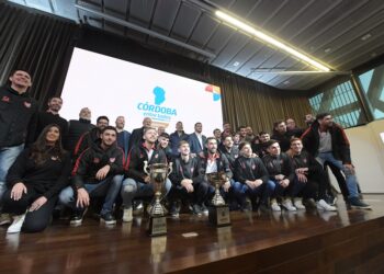 Luego de salir campeón, Schiaretti recibió al plantel de Instituto