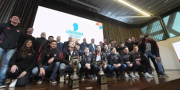 Luego de salir campeón, Schiaretti recibió al plantel de Instituto