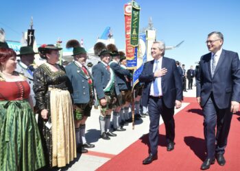 El presidente arribó a Alemania para participar de la cumbre del G7