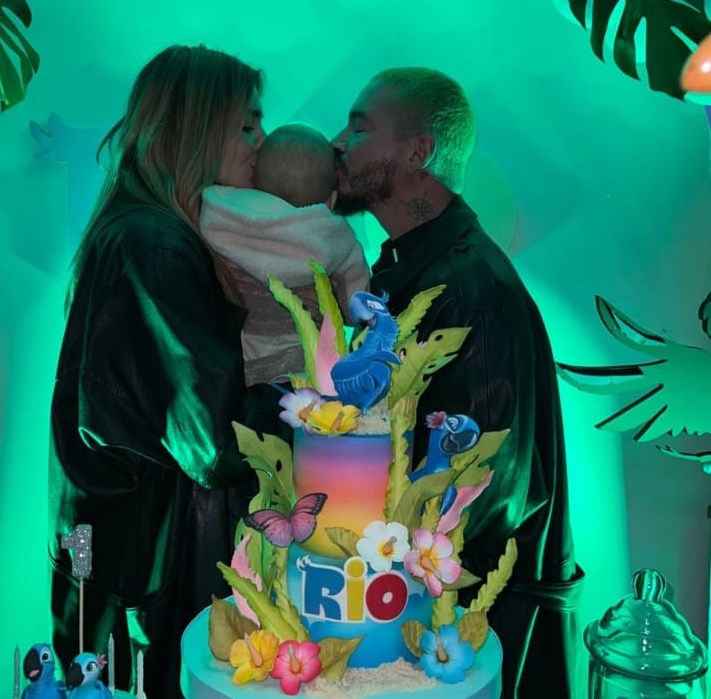 J Balvin está de festejo en Carlos Paz