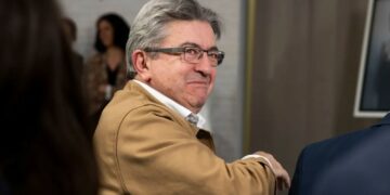 La izquierda de Mélenchon se impone en Francia
