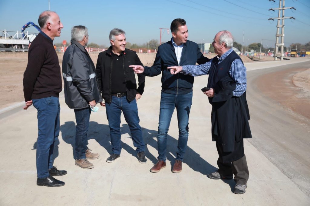 Calvo y Llaryora recorrieron juntos dos obras viales que la Provincia encara en la Ciudad