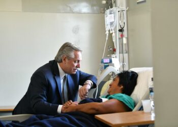 Fernández viajo a Jujuy para visitar a Milagro Sala, quien se encuentra internada