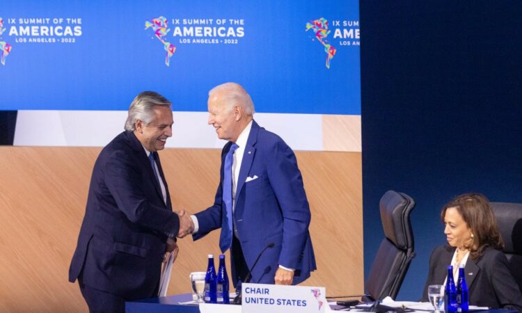 Alberto Fernández disertó ayer en la IX Cumbre de las Américas, en EE.UU.
