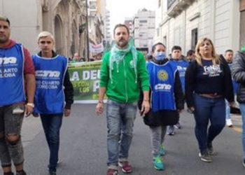 Advierten que seis de cada 10 estatales están precarizados