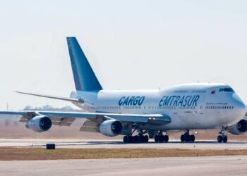 Investigan el avión venezolano con tripulantes iraníes a bordo