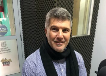 Hacerse fuerte de local