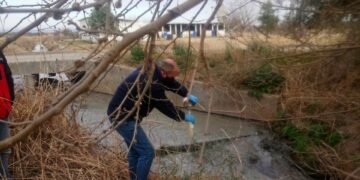 La cárcel de Bouwer desagotaría aguas servidas en campos