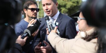 Calvo reiteró su preocupación por el desabastecimiento de gasoil