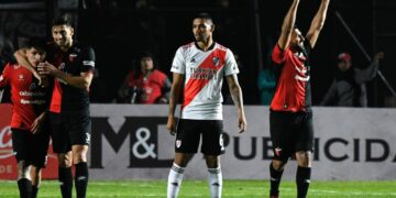 Colón le dio otro golpe a River Plate en Santa Fe