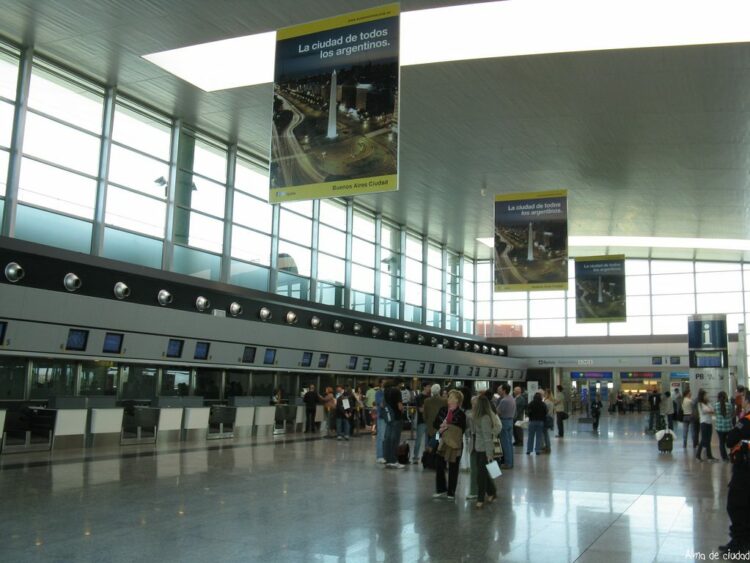 Este mediodía se activó el protocolo antibombas en el Aeropuerto de Córdoba