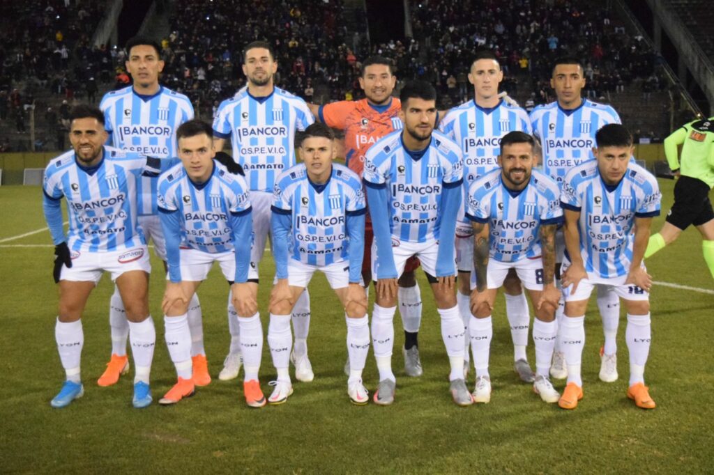 Racing en busca de los octavos