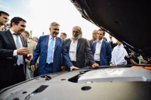 Llaryora pidió crear un nuevo paradigma en defensa del planeta
