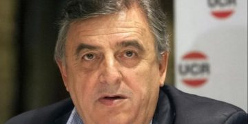 Negri dio positivo de Covid-19 y se perderá de una semana clave en el Congreso