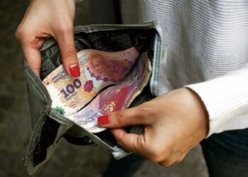 Los salarios subieron 5% pero no le ganaron a la inflación