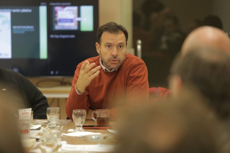 El secretario de Ambiente municipal, Jorge Folloni, anunció mejoras en el sistema de reciclaje de la ciudad.