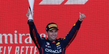 Verstappen ganó en Azerbaiyán
