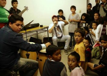 El cuarteto se suma al plan educativo de jardines y escuelas municipales de la ciudad