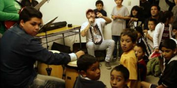 El cuarteto se suma al plan educativo de jardines y escuelas municipales de la ciudad