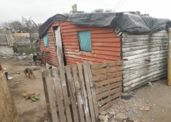 Así padece el invierno una familia de bajos recursos en la ciudad