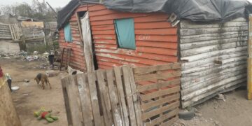 Así padece el invierno una familia de bajos recursos en la ciudad