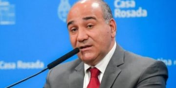 Ante la falta de gasoil, Manzur afirmó que «se va a importar más» para evitar el desabastecimiento