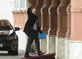 En su renuncia y desde Casa de Gobierno, Kulfas ratificó su embestida contra Kirchner