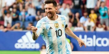 Argentina aplastó a Estonia con 5 goles de Messi