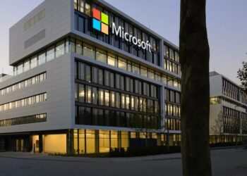 Microsoft hará cambios en su reconocimiento facial y dejará de vender tecnología que analiza las emociones